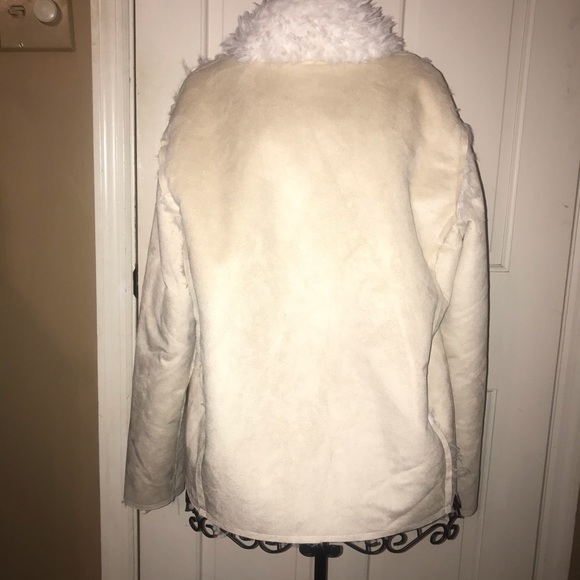 Reversible Faux fur & Suede Women’s Jacket - Picture 6 of 8